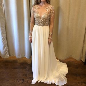 Hayley Paige Sample Gown!!